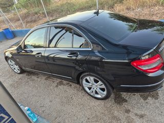 Mercedes-Benz Clase C 2010