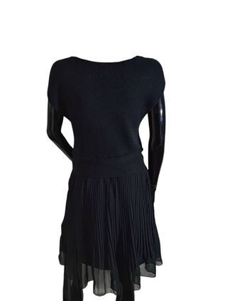 Vila, vestido combinado.