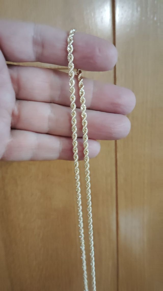 CORDÓN SALOMÓNICO, 18 KILATES.