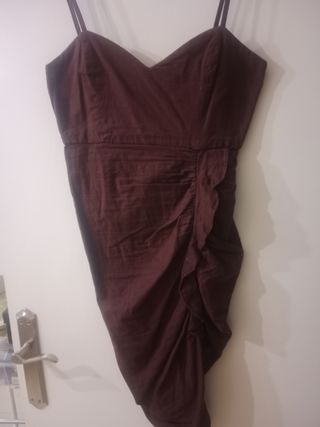 Vestido marrón con tirantes