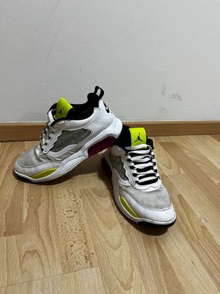 Zapatillas Jordan MX 200 vibrant 