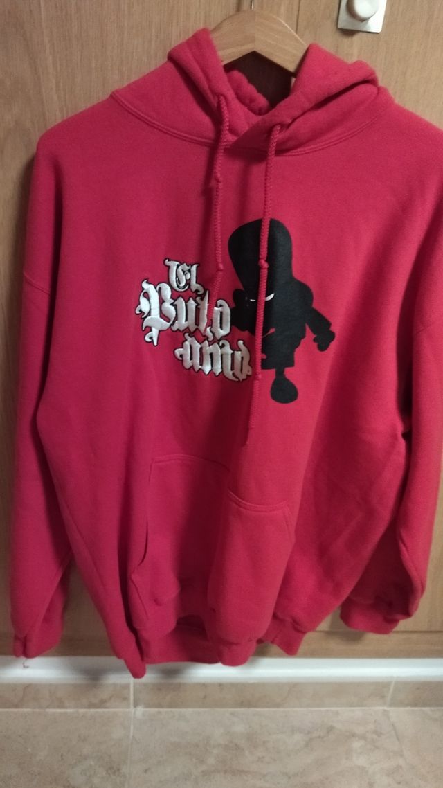 Sudadera con capucha roja
