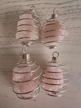 Jaulas con Cuarzo Rosa en Bruto