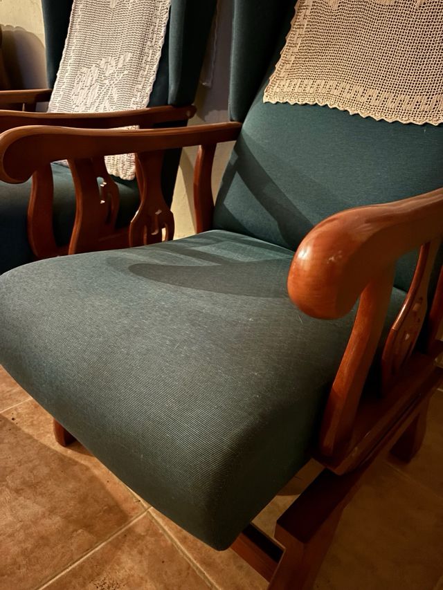 2 Sillones de ante y Madera