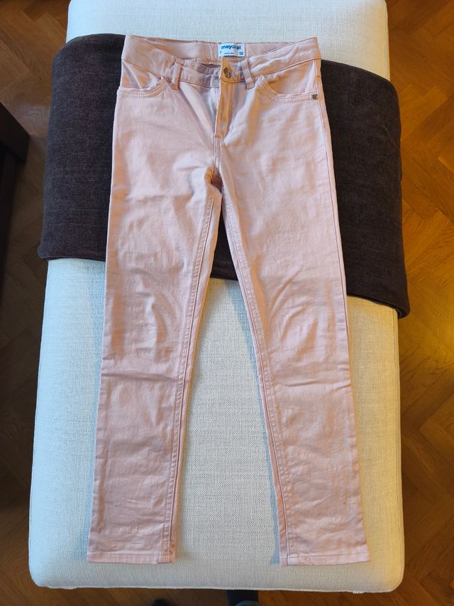 Conjunto Mayoral niña: blusa y pantalón