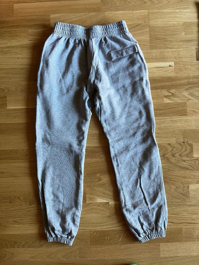 Chándal Corteiz Gris