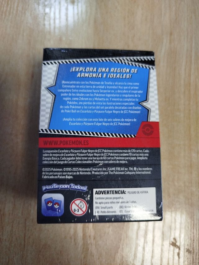 Pokémon TCG Escarlata y Púrpura Fulgor Negro