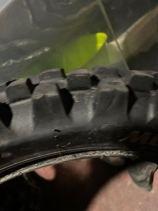 Cubierta de moto
80/100/12