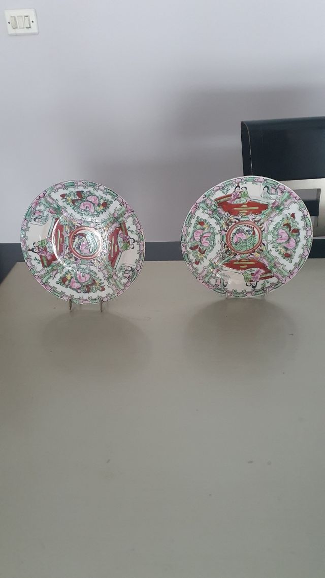 Plato de porcelana china decorado