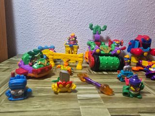 Lote de figuras Superthings