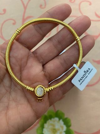 Pulsera Pandora Corona con Circonitas Dorada