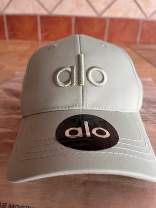 Riñonera y gorra Alo verde
