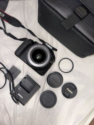 Canon EOS 2000D + Objetivo + Complementos
