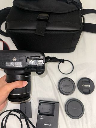 Canon EOS 2000D + Objetivo + Complementos