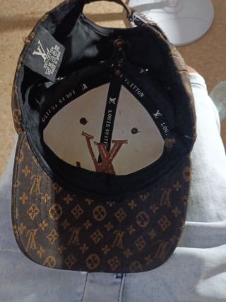 Gorra Louis Vuitton Marrón