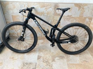Berria Mako Carbono 29”