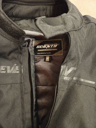 Chaqueta de moto negra