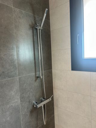 Grifo de ducha moderno