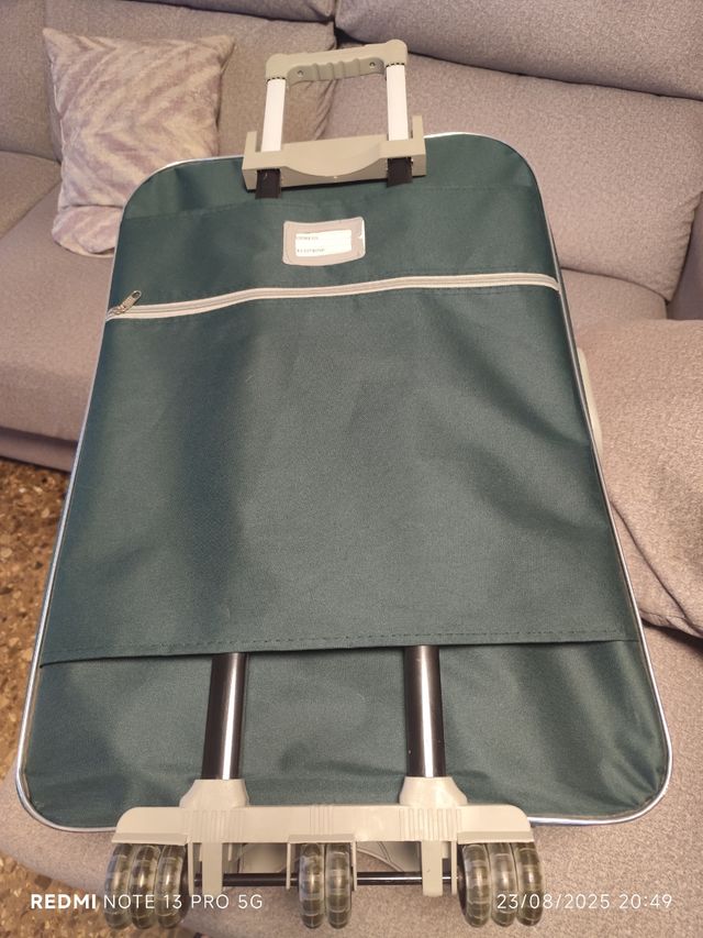 Maleta grande verde nueva a estrenar