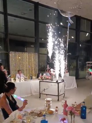 DJ , FUEGO FRIO DELUXE