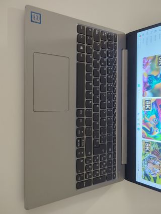 Portátil pc LENOVO - I5, 8GB RAM, 256GB SSD