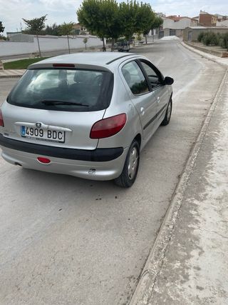Peugeot 206 2003