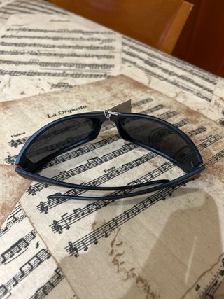 Gafas de sol azules