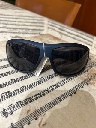 Gafas de sol azules