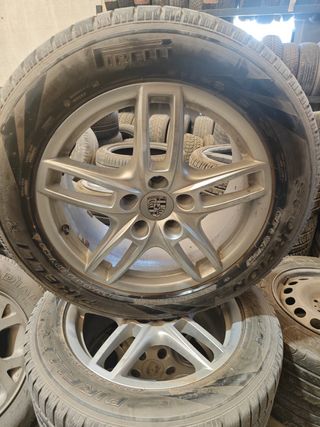 Llantas Porsche 19 con Neumáticos Pirelli