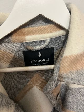 Chaqueta cuadros Stradivarius