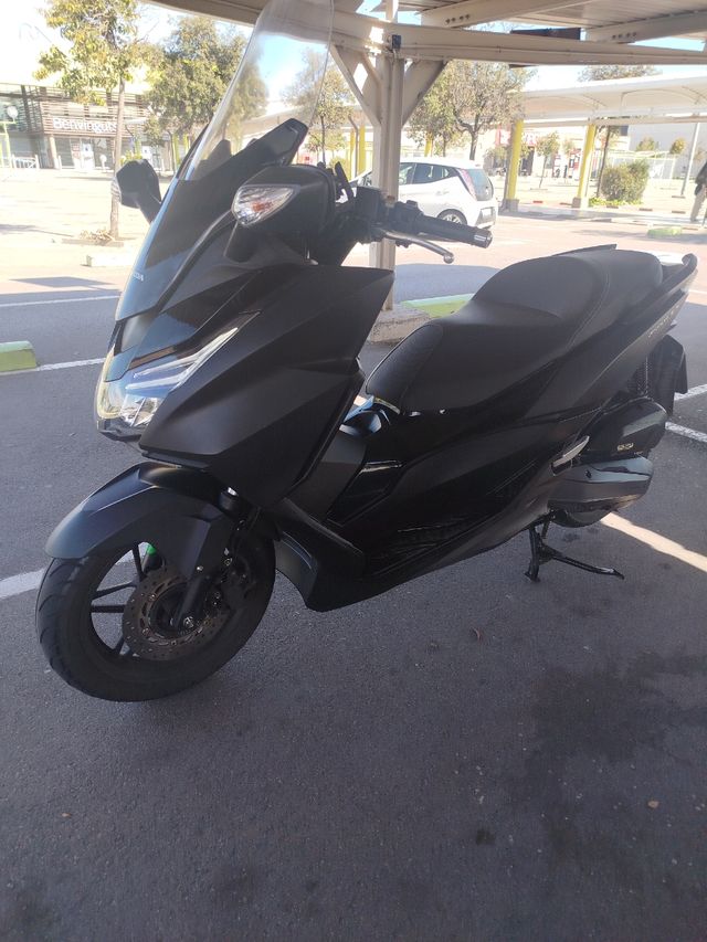 Honda Forza 125cc Negra