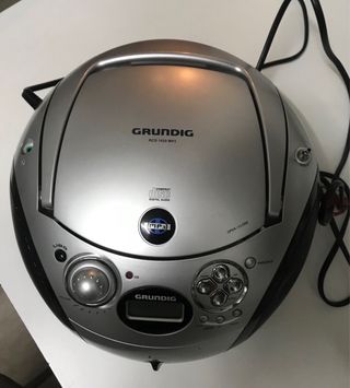 Radio CD Grundig Plata