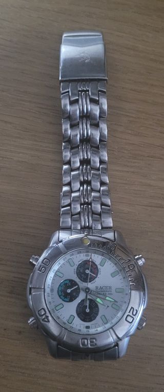 Relojes variados:
Mondaine
Racer
Lotus 
Calipso
