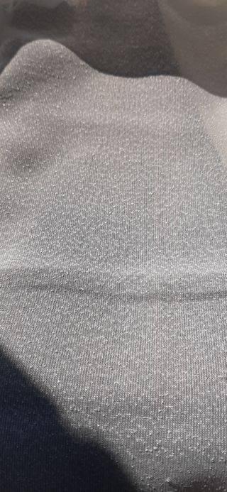 Cortina blanca de tela