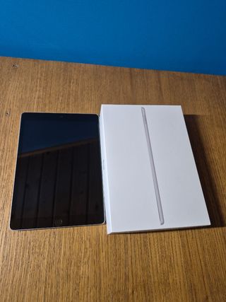 iPad 9 2021 64GB + Apple Pencil + Funda Logitech