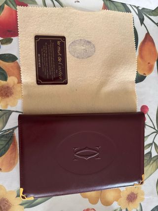 rubrica Cartier vintage in pelle bordeaux