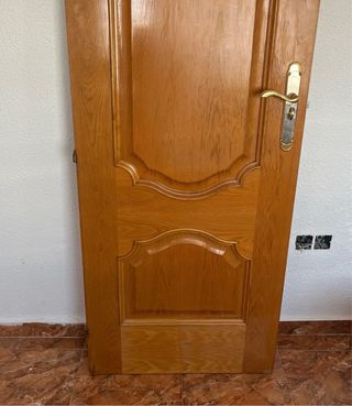Puerta de roble
