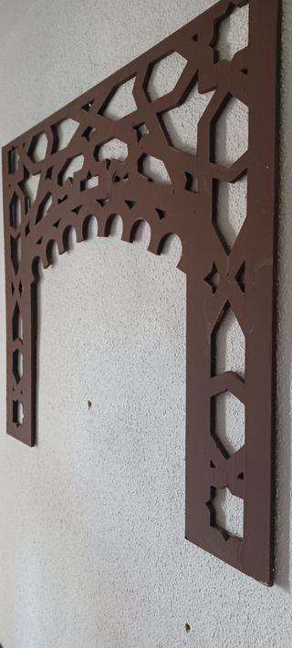 Arco celosía árabe madera