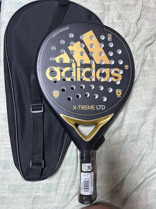 Pala Padel Adidas X-Treme LTD Negra/Dorada y funda
