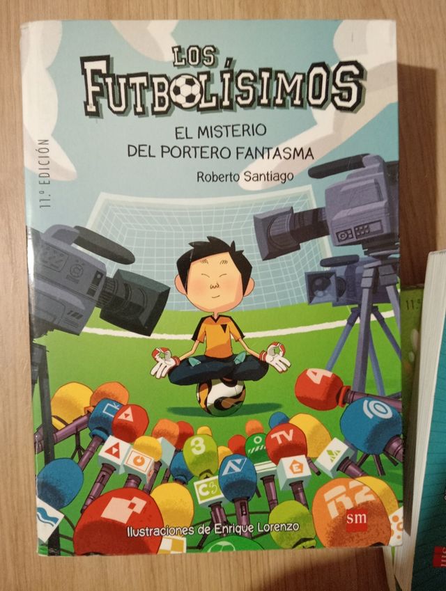 4 Libros de los Futbolísimos