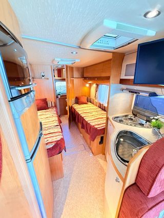 Autocaravana 70000km integral alta gama 