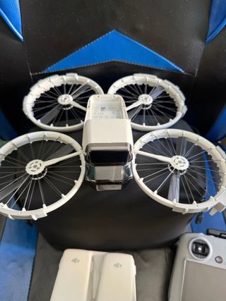 DJI Fly More Combo RC2 + Extras