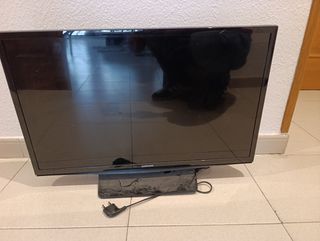 Televisión Samsung para repuestos. Pantalla rota