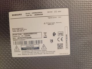 Televisión Samsung para repuestos. Pantalla rota