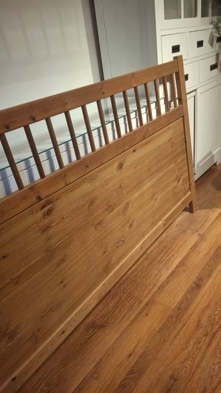 Cabecero de cama de madera