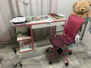 mesa escritorio y Silla Ikea 1,20 x 0,50