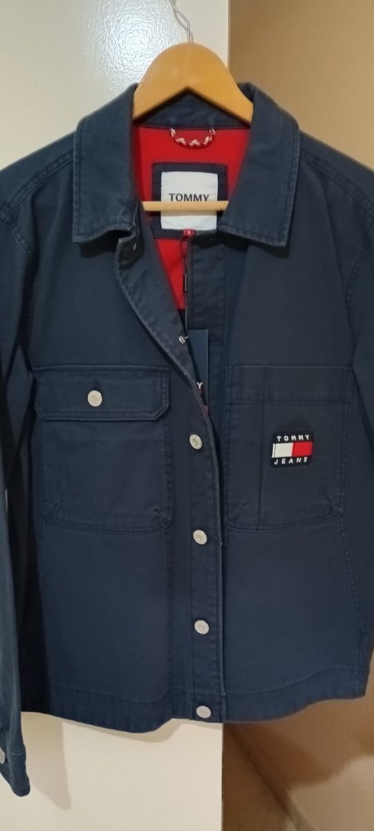 Chaqueta Tommy Jeans hombre.