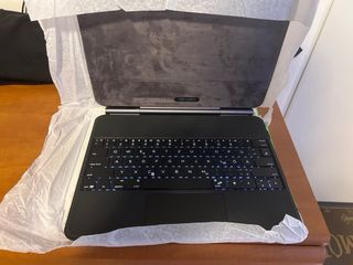 Funda Belkin Connect Pro iPad Pro 13 (M4)