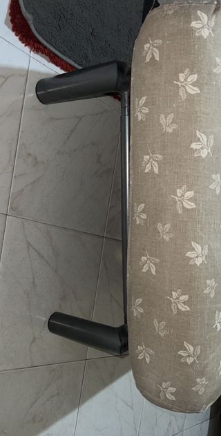 Sillón de diseño beige///como nuevo,usado un poco