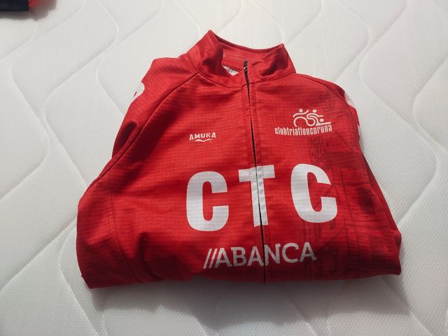 Equipación Triatlón Infantil XS Club Triatlón